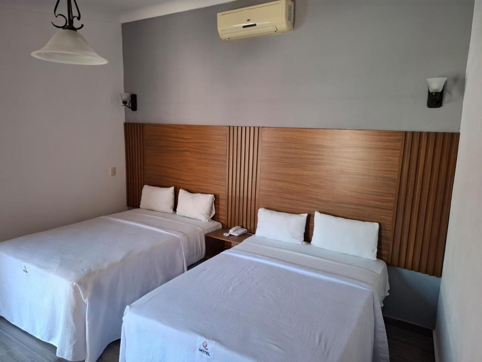 Hotel Aquiles Guadalajara Buitenkant foto