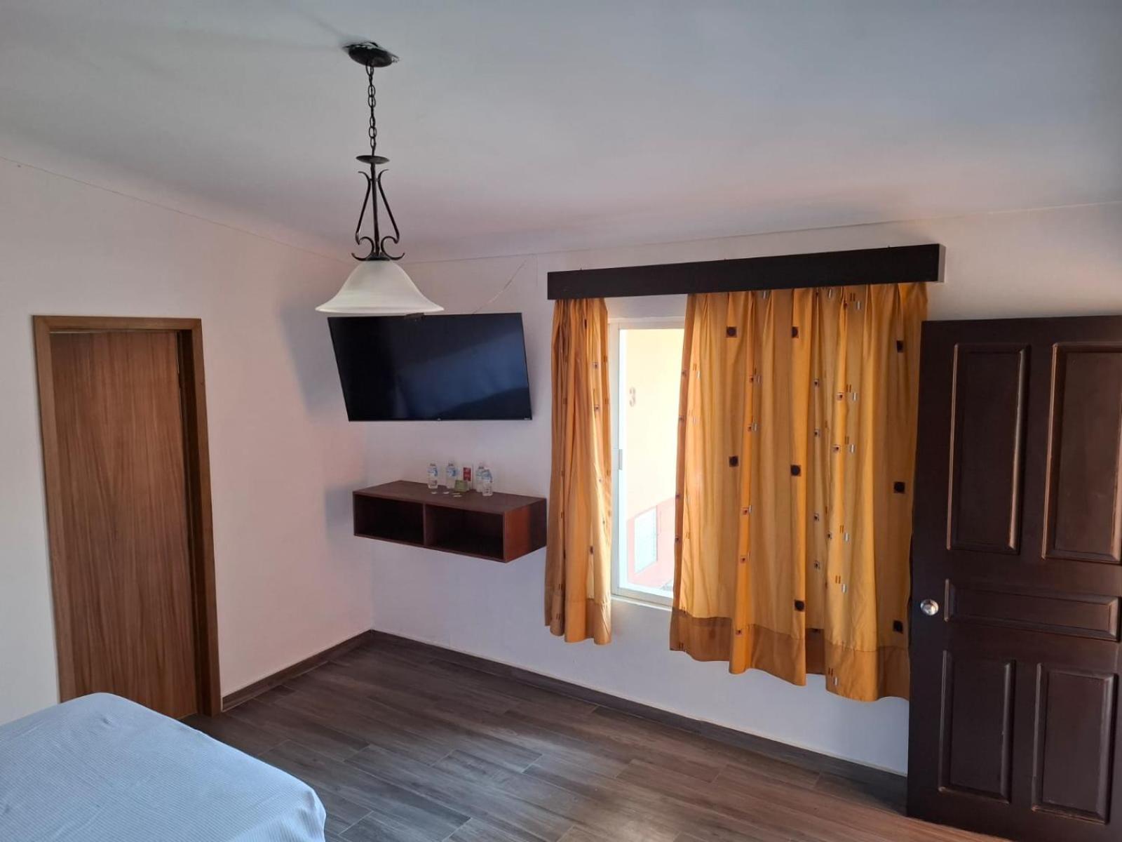 Hotel Aquiles Guadalajara Buitenkant foto